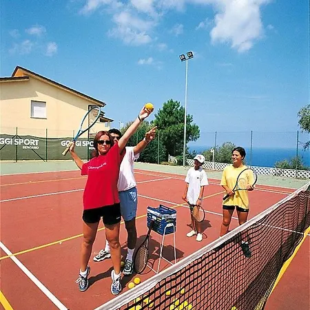 Hotel Villaggio Club La Pace